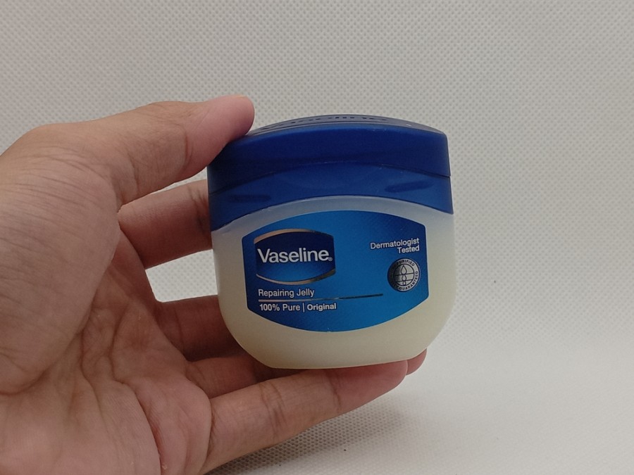 Quelle utilisation de la vaseline sur les cheveux ?